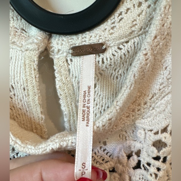 FREE people lace beautiful boho size S crop top - Picture 2 of 5